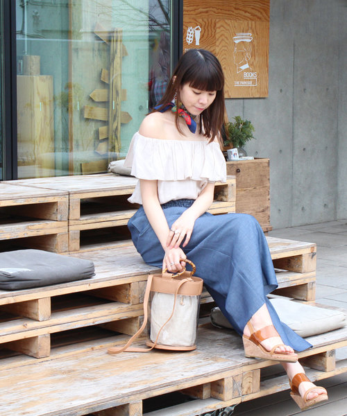 12Twelve Agenda(トゥエルブ アジェンダ)の「サスペンダー付きワイドパンツ(サロペット/オーバーオール・レディース・ネイビー/ブルー/グレイッシュベージュ/ブラック・M)」の14枚目の写真