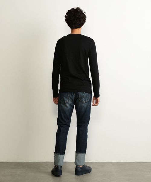 ARMANI EXCHANGE（アルマーニエクスチェンジ）の「【A|Xアルマーニ エクスチェンジ】シャイニーロゴ　ロングTシャツ（Tシャツ/カットソー・メンズ・ホワイト/ブラック・SMALL/MEDIUM/LARGE/X-LARGE/X-SMALL）」の6枚目の写真