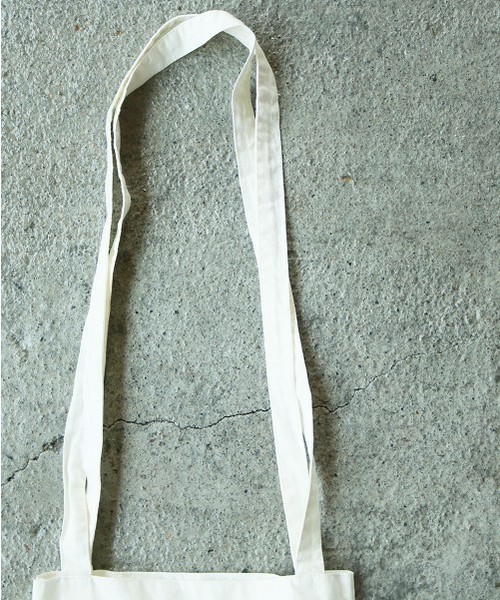 TODAYFUL（トゥデイフル）の「Vintageプリントトートバッグ（トートバッグ・レディース・オフホワイト・FREE）」の10枚目の写真