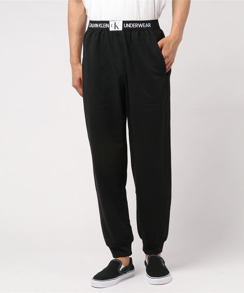 Calvin Klein Underwear(カルバンクラインアンダーウェア)の「MONOGRAM ジョガー スウェット パンツ(スウェットパンツ・メンズ・ブラック/グレー・S/M/L)」の2枚目の写真