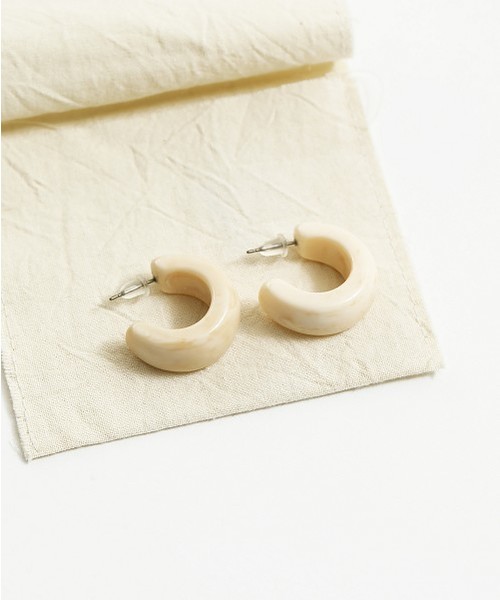 TODAYFUL（トゥデイフル）の「ニュアンスマーブルピアス（ピアス（両耳用）・レディース・ホワイト/オリーブ/モカ・FREE）」の12枚目の写真