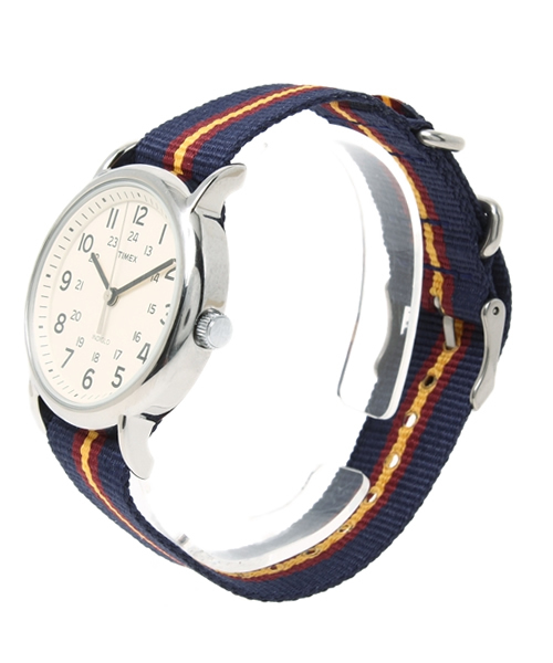 SHIPS(シップス)の「TIMEX: WEEKENDER FULL SIZE(アナログ腕時計・メンズ・キャメル/ネイビー/グリーン・ONE SIZE)」の4枚目の写真
