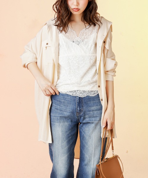 natural couture(ナチュラルクチュール)の「【WEB限定カラー有り】ベルト付きてろっとBIGシャツ(シャツ/ブラウス・レディース・ブラウン/ピンク/アイボリー/ミント・FREE)」の2枚目の写真
