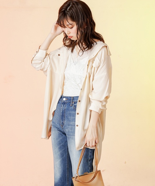 natural couture(ナチュラルクチュール)の「【WEB限定カラー有り】ベルト付きてろっとBIGシャツ(シャツ/ブラウス・レディース・ブラウン/ピンク/アイボリー/ミント・FREE)」の8枚目の写真