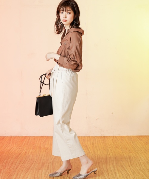 natural couture(ナチュラルクチュール)の「【WEB限定カラー有り】ベルト付きてろっとBIGシャツ(シャツ/ブラウス・レディース・ブラウン/ピンク/アイボリー/ミント・FREE)」の12枚目の写真