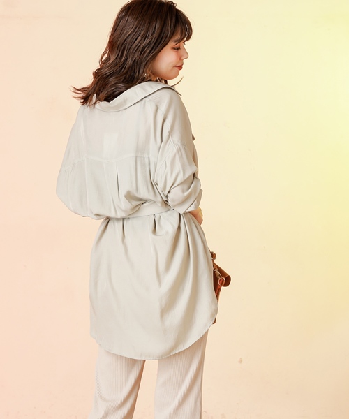 natural couture(ナチュラルクチュール)の「【WEB限定カラー有り】ベルト付きてろっとBIGシャツ(シャツ/ブラウス・レディース・ブラウン/ピンク/アイボリー/ミント・FREE)」の15枚目の写真
