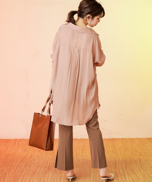 natural couture(ナチュラルクチュール)の「【WEB限定カラー有り】ベルト付きてろっとBIGシャツ(シャツ/ブラウス・レディース・ブラウン/ピンク/アイボリー/ミント・FREE)」の19枚目の写真