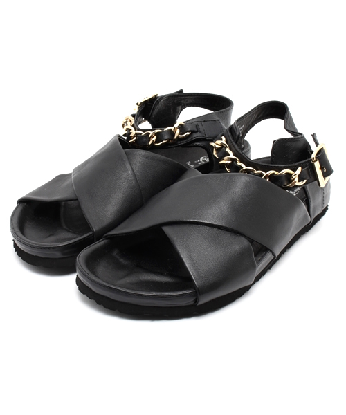 Jeffrey Campbell（ジェフリーキャンベル）の「(JEFFREY CAMPBELL FOR ROSE BUD)HA F1415 FLAT CALF LTH SNDL W/GLD CHAIN&BCKL（サンダル・レディース・ホワイト/ブラック・39/38/37/36）」の2枚目の写真