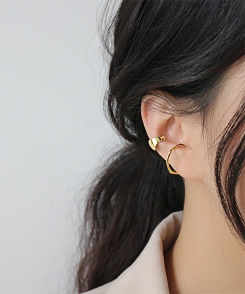 LA VORAGINE（ラ ヴォラジネ）の「イヤーカフ（2個セット）　素材は925シルバー（イヤーカフ・レディース・A/B/C/D/E/H/I/J/K/L/G/F/Q/R/P/O/N/M/S/T/U/その他/その他1/その他2/その他3/その他4・FREE）」の7枚目の写真