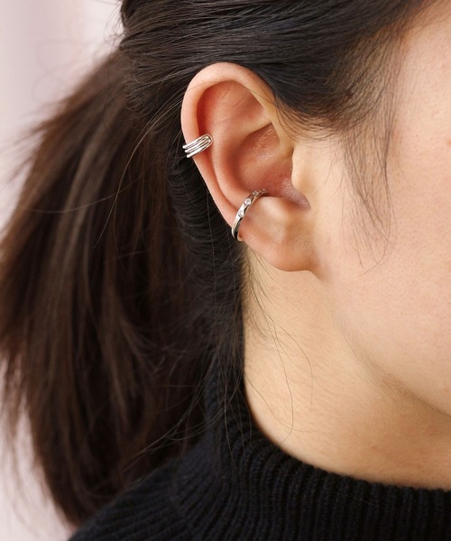 LA VORAGINE（ラ ヴォラジネ）の「イヤーカフ（2個セット）　素材は925シルバー（イヤーカフ・レディース・A/B/C/D/E/H/I/J/K/L/G/F/Q/R/P/O/N/M/S/T/U/その他/その他1/その他2/その他3/その他4・FREE）」の12枚目の写真