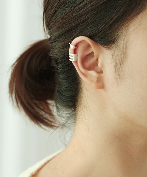 LA VORAGINE（ラ ヴォラジネ）の「イヤーカフ（2個セット）　素材は925シルバー（イヤーカフ・レディース・A/B/C/D/E/H/I/J/K/L/G/F/Q/R/P/O/N/M/S/T/U/その他/その他1/その他2/その他3/その他4・FREE）」の21枚目の写真