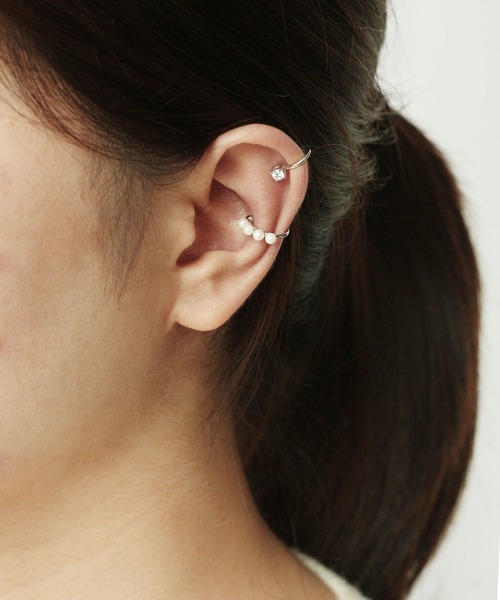 LA VORAGINE（ラ ヴォラジネ）の「イヤーカフ（2個セット）　素材は925シルバー（イヤーカフ・レディース・A/B/C/D/E/H/I/J/K/L/G/F/Q/R/P/O/N/M/S/T/U/その他/その他1/その他2/その他3/その他4・FREE）」の22枚目の写真