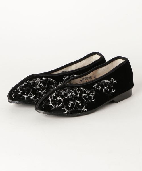Aunt Marie's(アントマリーズ)の「AUNT MARIE'S 刺繍フラットシューズ(パンプス・レディース・ブラック/ホワイト/グリーン・LARGE/MEDIUM)」の14枚目の写真