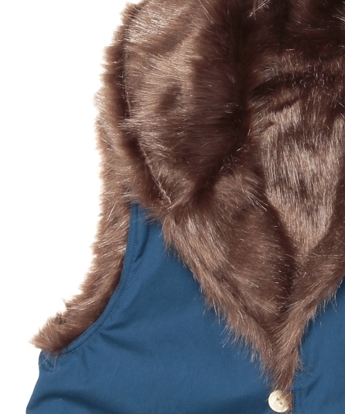 BEAMS BOY（ビームスボーイ）の「◎BEAMS BOY / フェイクファー VEST（ベスト・レディース・カーキ/レッド/ブルー・ONE SIZE）」の19枚目の写真