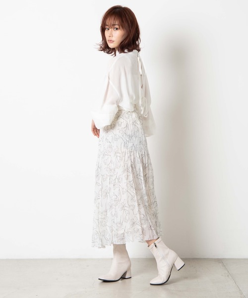 WEGO（ウィゴー）の「WEGO/アンニュイフラワープリーツスカート（スカート・レディース・ホワイト・FREE）」の9枚目の写真