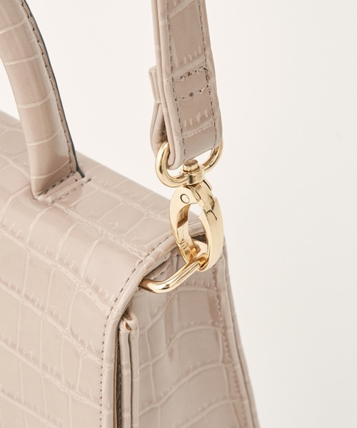 one after another NICE CLAUP(ワンアフターアナザーナイスクラップ)の「2wayクロコスクエアバッグ(ショルダーバッグ・レディース・ベージュ/モカ/アイボリー・FREE)」の11枚目の写真