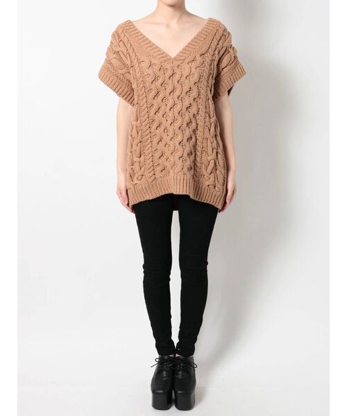 EMODA（エモダ）の「ケーブルバルキーベスト（ベスト・レディース・ホワイト/ブラック/ベージュ/パープル・FREE）」の6枚目の写真