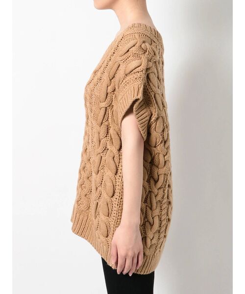 EMODA（エモダ）の「ケーブルバルキーベスト（ベスト・レディース・ホワイト/ブラック/ベージュ/パープル・FREE）」の8枚目の写真