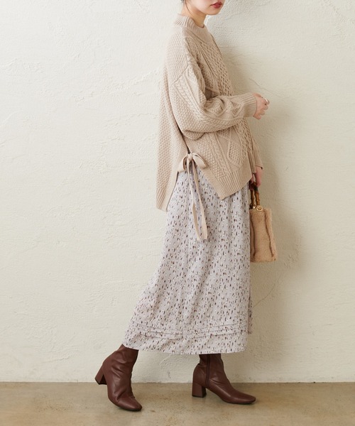 natural couture（ナチュラルクチュール）の「タックディテールVネックワンピース（ワンピース・レディース・ブラウン/その他1/その他2/その他3/レンガ・FREE）」の17枚目の写真