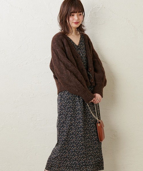 natural couture（ナチュラルクチュール）の「タックディテールVネックワンピース（ワンピース・レディース・ブラウン/その他1/その他2/その他3/レンガ・FREE）」の13枚目の写真