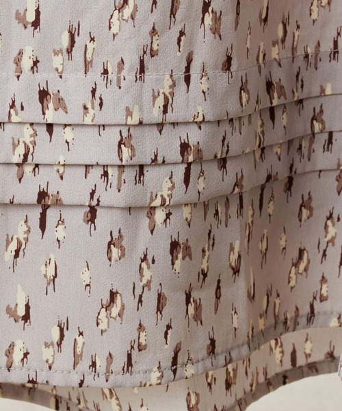 natural couture（ナチュラルクチュール）の「タックディテールVネックワンピース（ワンピース・レディース・ブラウン/その他1/その他2/その他3/レンガ・FREE）」の8枚目の写真