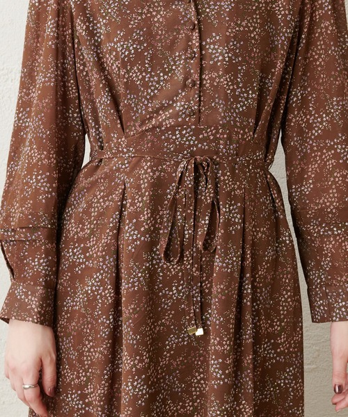 natural couture（ナチュラルクチュール）の「タックディテールVネックワンピース（ワンピース・レディース・ブラウン/その他1/その他2/その他3/レンガ・FREE）」の14枚目の写真