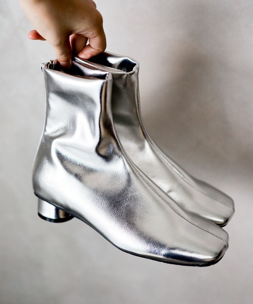 SESTO（セスト）の「ローヒールスリムストレッチショートブーツ（ブーツ・レディース・ダークブラウン/アイボリー/グレイッシュベージュ/ブラック/シルバー/ブラック系その他/ブラウン系その他・LL/3L/S/L/M）」の19枚目の写真