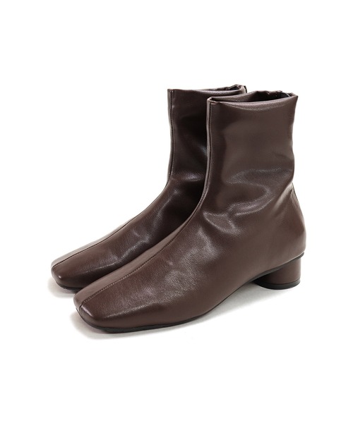 SESTO（セスト）の「ローヒールスリムストレッチショートブーツ（ブーツ・レディース・ダークブラウン/アイボリー/グレイッシュベージュ/ブラック/シルバー/ブラック系その他/ブラウン系その他・LL/3L/S/L/M）」の20枚目の写真