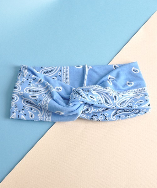 VIBGYOR Women（ヴィブジョー　ウィメン）の「【urge select】ペイズリー柄 プリント ワイド ヘアバンド【11色展開】（ヘアバンド・レディース・ホワイト/ブラック/ネイビー/レッド/ブルー/ブラウン/オレンジ/グレー/グリーン/ベビーピンク/ピンク/イエロー・FREE）」の7枚目の写真