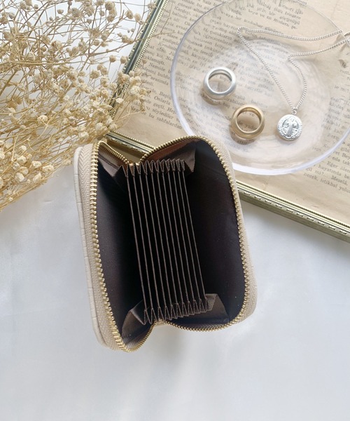 CLEA(クレア)の「クロコ柄アコーディオンカードケース(カードケース・レディース・ベージュ/ブラウン/ピンクベージュ/ライトベージュ/ブラック・FREE)」の17枚目の写真