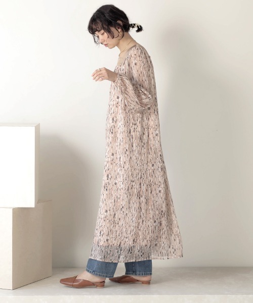 Bab(バブ)の「【WEB限定】スクエアネックシフォンプリントフレアワンピース(ワンピース・レディース・ブラック/ブラウン/ピンク・38)」の20枚目の写真