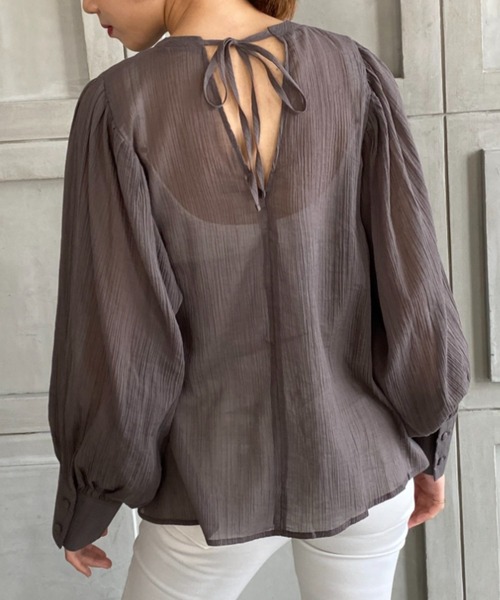 moment+（モーメントプラス）の「綿楊柳バックリボンボリュームスリーブブラウス（シャツ/ブラウス・レディース・オフホワイト/ナチュラル/グリーン/パープル/オレンジ/ブラウン/ブラック・M）」の21枚目の写真