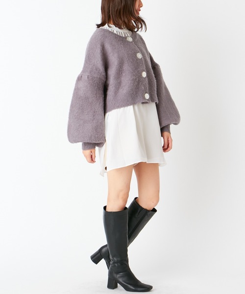 Chico（チコ）の「ふわふわニット2wayカーディガン（カーディガン/ボレロ・レディース・グレイッシュベージュ/パープル・FREE）」の2枚目の写真