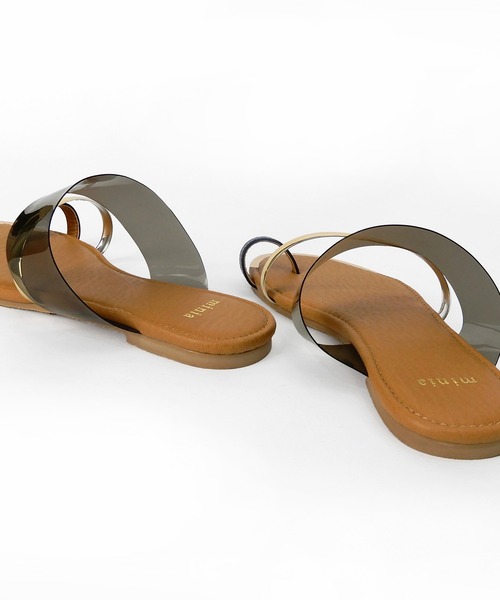 minia（ミニア）の「ゴールドキャップ親指リングサンダル/フラットサンダル　◇（サンダル・レディース・ブラック/アイボリー/クリアブラック/クリア/クリアブラウン・LL/S/M/L）」の16枚目の写真