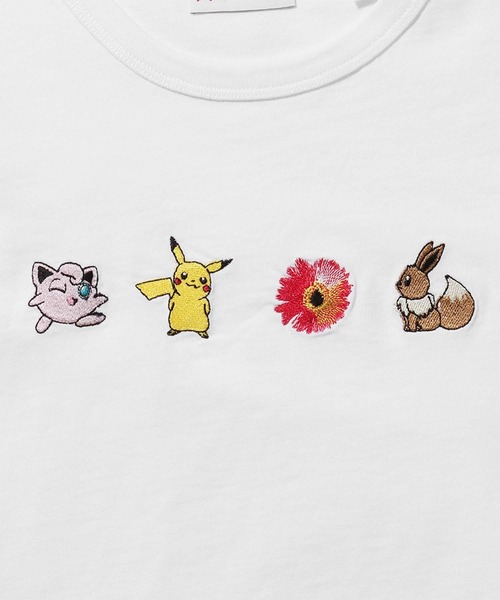 Levi's(リーバイス)の「WOMEN'S POKEMON TEE MINI POKEMON WHITE +(Tシャツ/カットソー・レディース・マルチ・XS/S/M)」の2枚目の写真