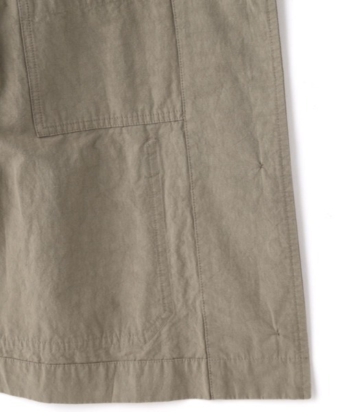 MHL.（エムエイチエル）の「COTTON LINEN PLAIN WEAVE（ブルゾン・レディース・ブラック/モカ・1/2）」の3枚目の写真