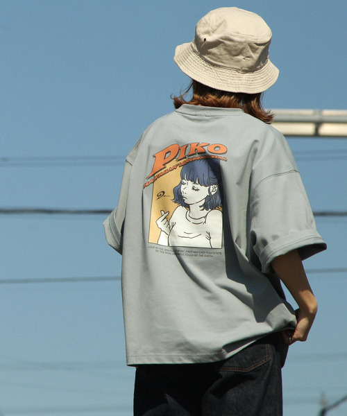 Piko（ピコ）の「【別注】【PIKO】古着風 指ハートガール イージーケア 高密度ビッグシルエットイラストTシャツ（Tシャツ/カットソー・レディース・ホワイト/ブラック/ベージュ/ネイビー/ピンク/ブルー/グリーン・MEDIUM/LARGE）」の6枚目の写真