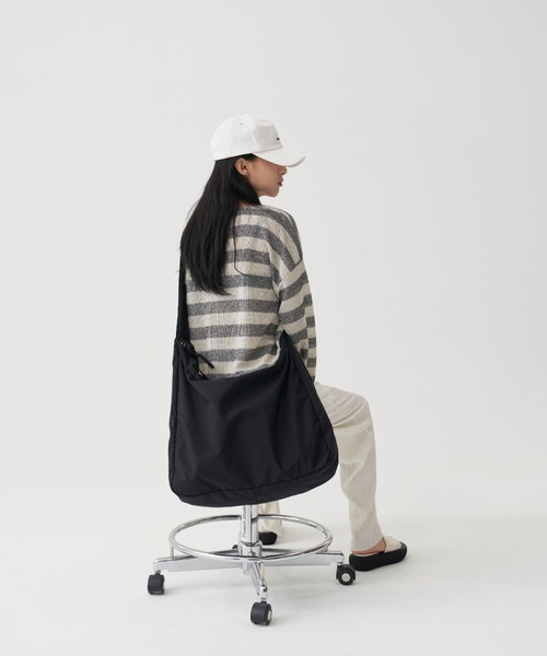 FEKETE（フェケテ）の「FEKETE SUPER BIG 2WAY SHOULDER BAG