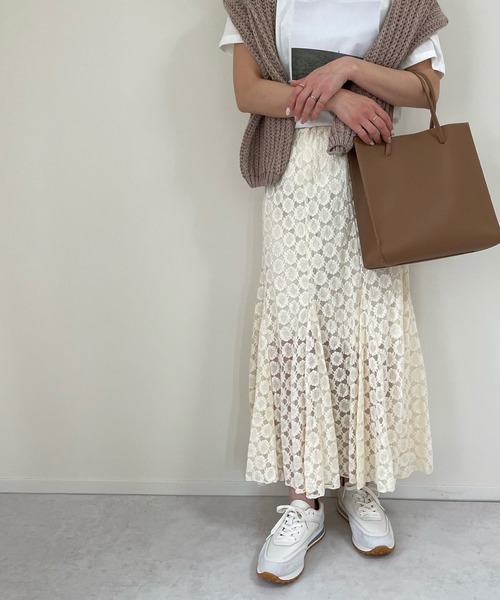 LE MORE（リモア）の「フラワーレースロングスカート（スカート・レディース・アイボリー/ブラック・FREE）」の9枚目の写真