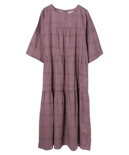 CRAFT STANDARD BOUTIQUE（クラフトスタンダードブティック）の「クルーネックティアードワンピース　＊（ワンピース・レディース・ブラック/パープル/マスタード・FREE）」の10枚目の写真