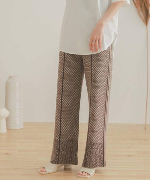 SENSE OF PLACE by URBAN RESEARCH(センスオブプレイスバイアーバンリサーチ)の「ジャガードニットパンツ(その他パンツ・レディース・パープル系その他/ブラック系その他/ブラウン系その他・ONE)」の5枚目の写真