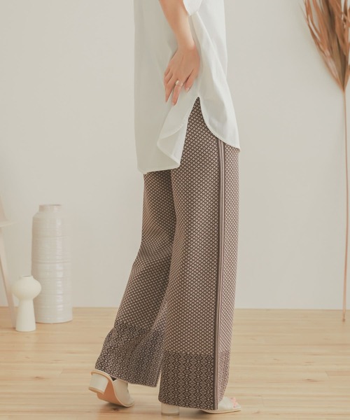 SENSE OF PLACE by URBAN RESEARCH(センスオブプレイスバイアーバンリサーチ)の「ジャガードニットパンツ(その他パンツ・レディース・パープル系その他/ブラック系その他/ブラウン系その他・ONE)」の8枚目の写真