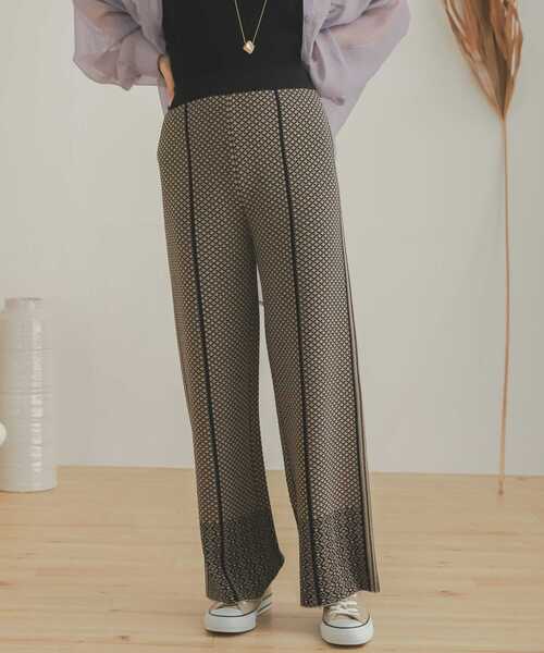 SENSE OF PLACE by URBAN RESEARCH(センスオブプレイスバイアーバンリサーチ)の「ジャガードニットパンツ(その他パンツ・レディース・パープル系その他/ブラック系その他/ブラウン系その他・ONE)」の17枚目の写真