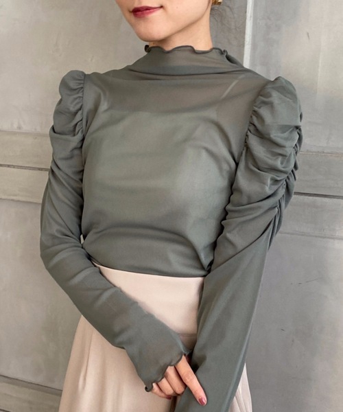 moment+（モーメントプラス）の「シアータートルメローパワーショルダープルオーバー（Tシャツ/カットソー・レディース・ブラック/オフホワイト/グレイッシュベージュ/カーキ/ライトグリーン/ブラウン・M/L）」の22枚目の写真