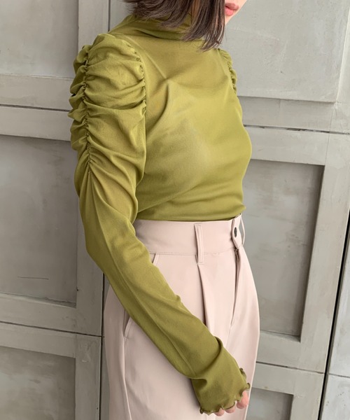 moment+（モーメントプラス）の「シアータートルメローパワーショルダープルオーバー（Tシャツ/カットソー・レディース・ブラック/オフホワイト/グレイッシュベージュ/カーキ/ライトグリーン/ブラウン・M/L）」の12枚目の写真