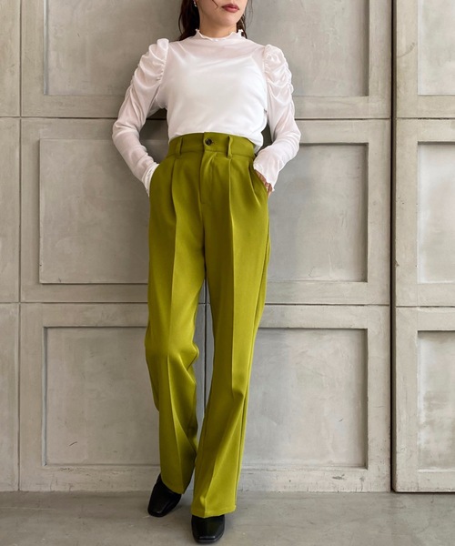 moment+（モーメントプラス）の「シアータートルメローパワーショルダープルオーバー（Tシャツ/カットソー・レディース・ブラック/オフホワイト/グレイッシュベージュ/カーキ/ライトグリーン/ブラウン・M/L）」の13枚目の写真