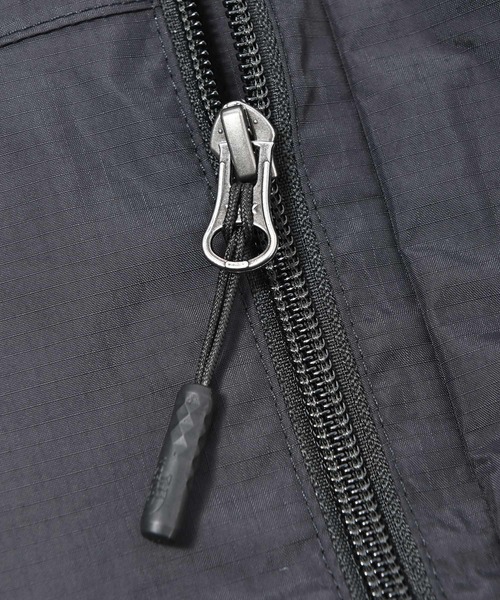 THE NORTH FACE(ザノースフェイス)の「THE NORTH FACE(ザ・ノース・フェイス) リゾルブ2 ナイロンパーカー(ナイロンジャケット・メンズ・ブラック/ネイビー・XXL/M/S/XL/L)」の10枚目の写真