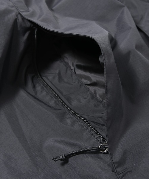THE NORTH FACE(ザノースフェイス)の「THE NORTH FACE(ザ・ノース・フェイス) リゾルブ2 ナイロンパーカー(ナイロンジャケット・メンズ・ブラック/ネイビー・XXL/M/S/XL/L)」の12枚目の写真