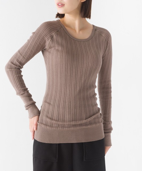 OMNES(オムネス)の「ランダムテレコニット クルーネック(ニット/セーター・レディース・ホワイト/チャコール/グレイッシュベージュ/グレー/ブラック/ブラック系その他/グリーン系その他/ホワイト系その他/オートミール/グレー系その他・FREE)」の9枚目の写真