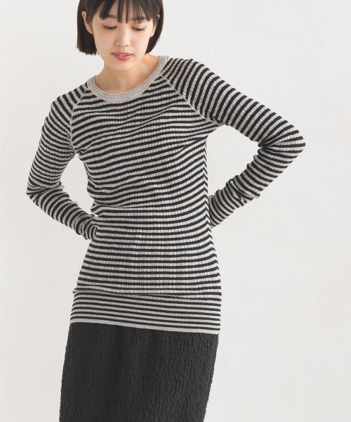 OMNES(オムネス)の「ランダムテレコニット クルーネック(ニット/セーター・レディース・ホワイト/チャコール/グレイッシュベージュ/グレー/ブラック/ブラック系その他/グリーン系その他/ホワイト系その他/オートミール/グレー系その他・FREE)」の20枚目の写真